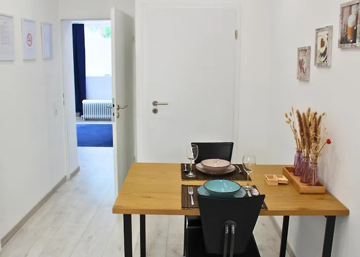Ruhrapartments - Zentral - Naehe A40 - Fastwifi - Fuer Paare Und Geschaeftsreisen Apartment Bochum
